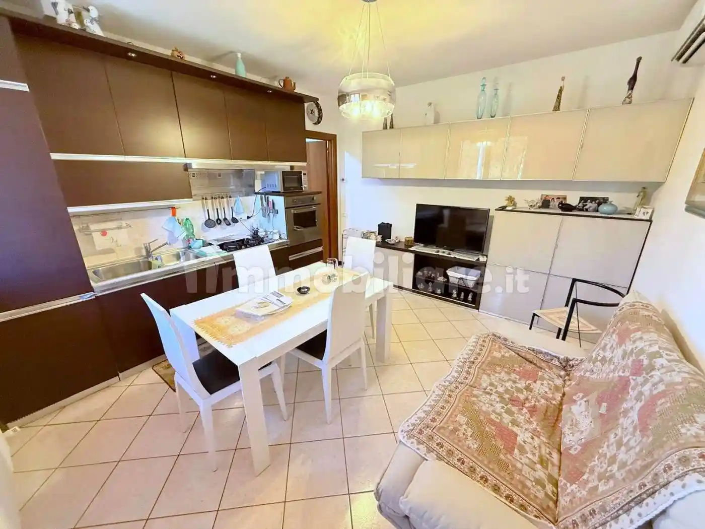 Appartamento in vendita a Montecalvo in Foglia