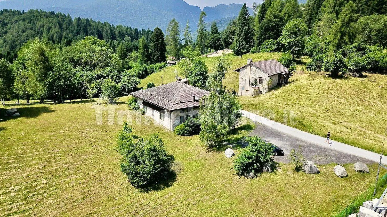 Palazzo - Edificio in vendita a Castello Tesino