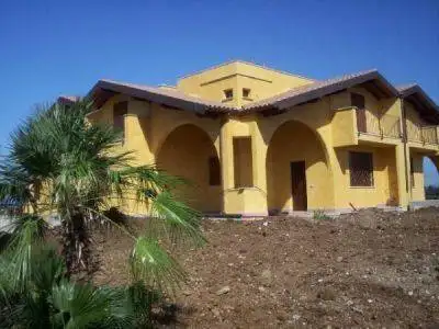 Casa indipendente in vendita a Tarquinia