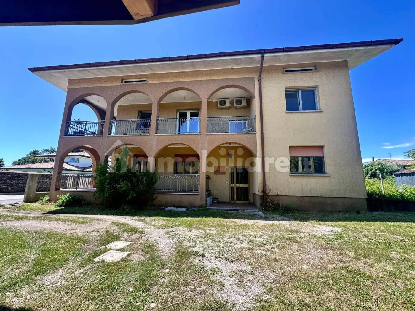 Villa in vendita a Mereto di Tomba