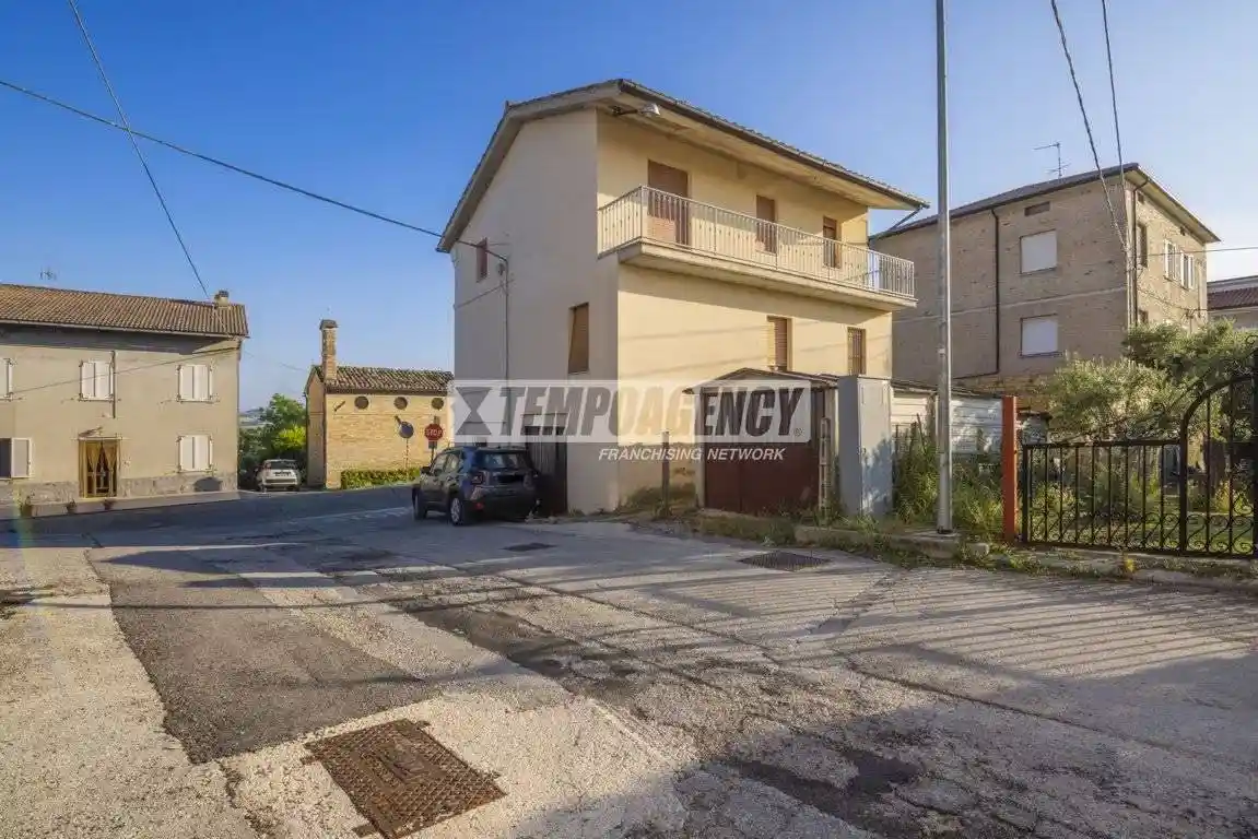 Terratetto unifamiliare Contrada Giardino 7, Centro, Mogliano - foto 2