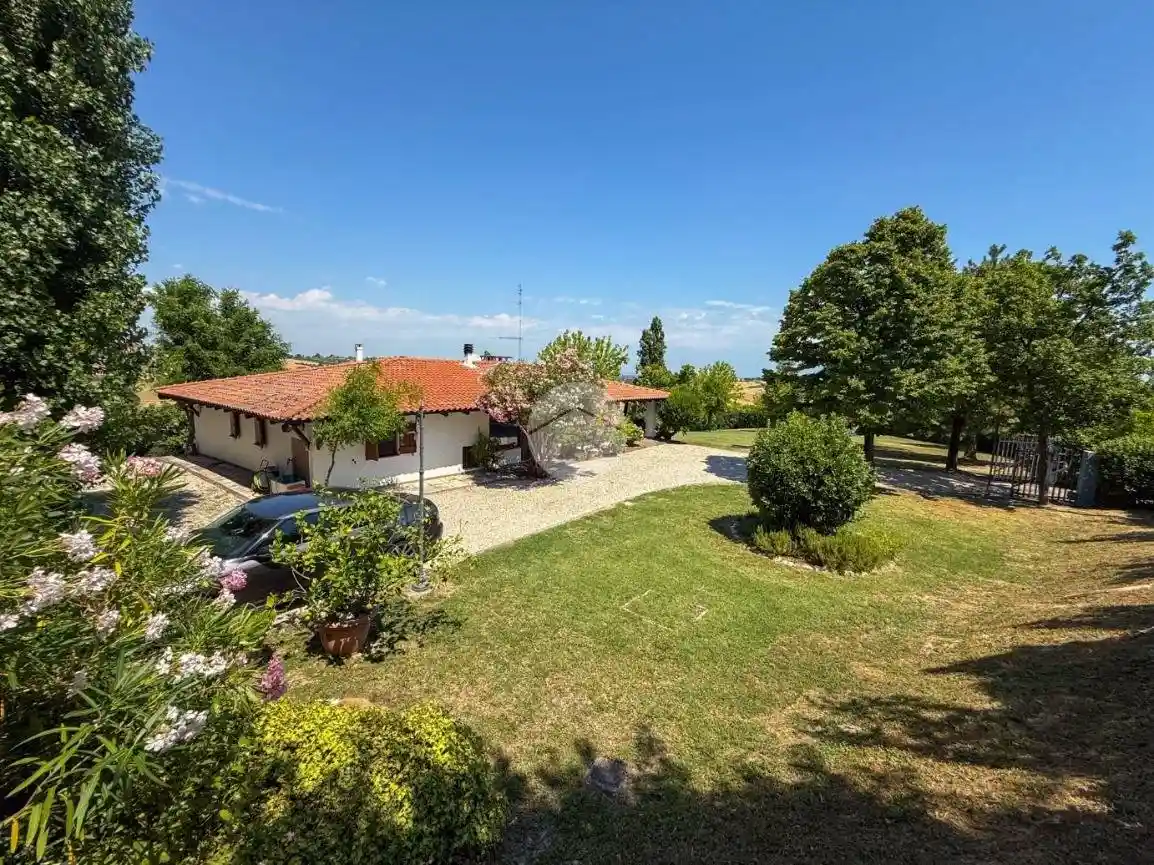 Villa in vendita a San Clemente