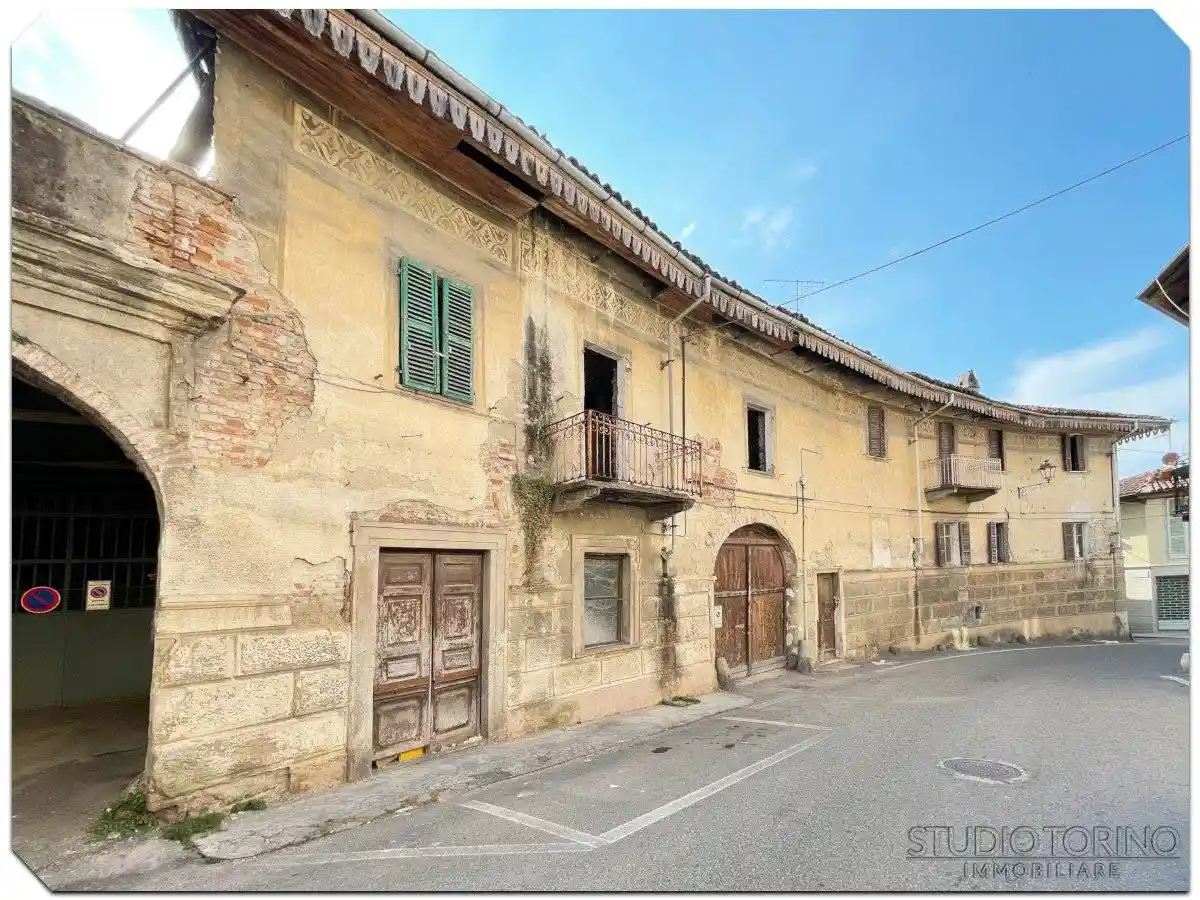 Rustico - Casale in vendita a Gassino Torinese