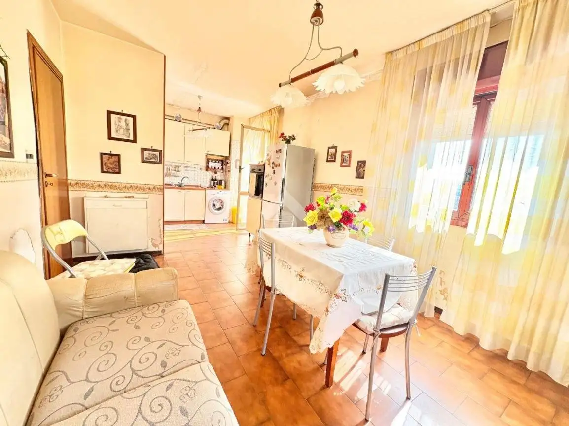 Appartamento in vendita a Napoli