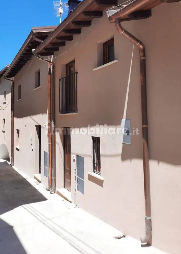 Casa indipendente in vendita a L'Aquila