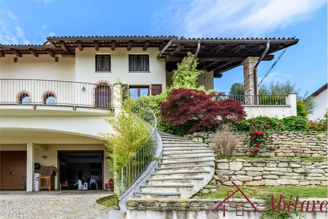 Villa in vendita a Roddi