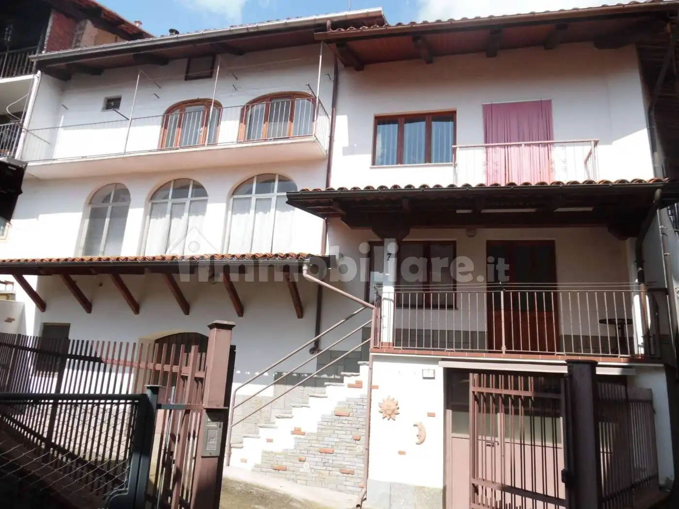 Casa indipendente in vendita a Val di Chy