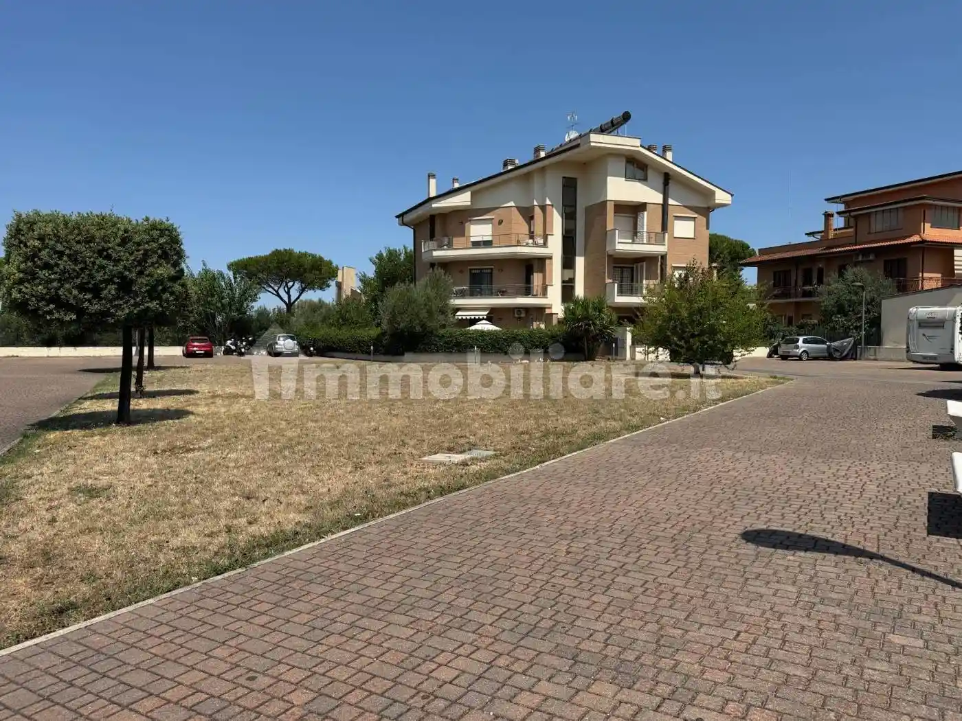 Trilocale via Gagliano del Capo 104, Torre Gaia, Roma - foto 3