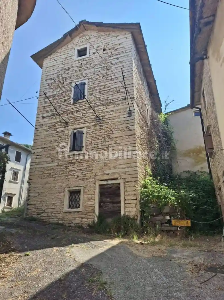 Rustico - Casale in vendita a Sant'Anna d'Alfaedo