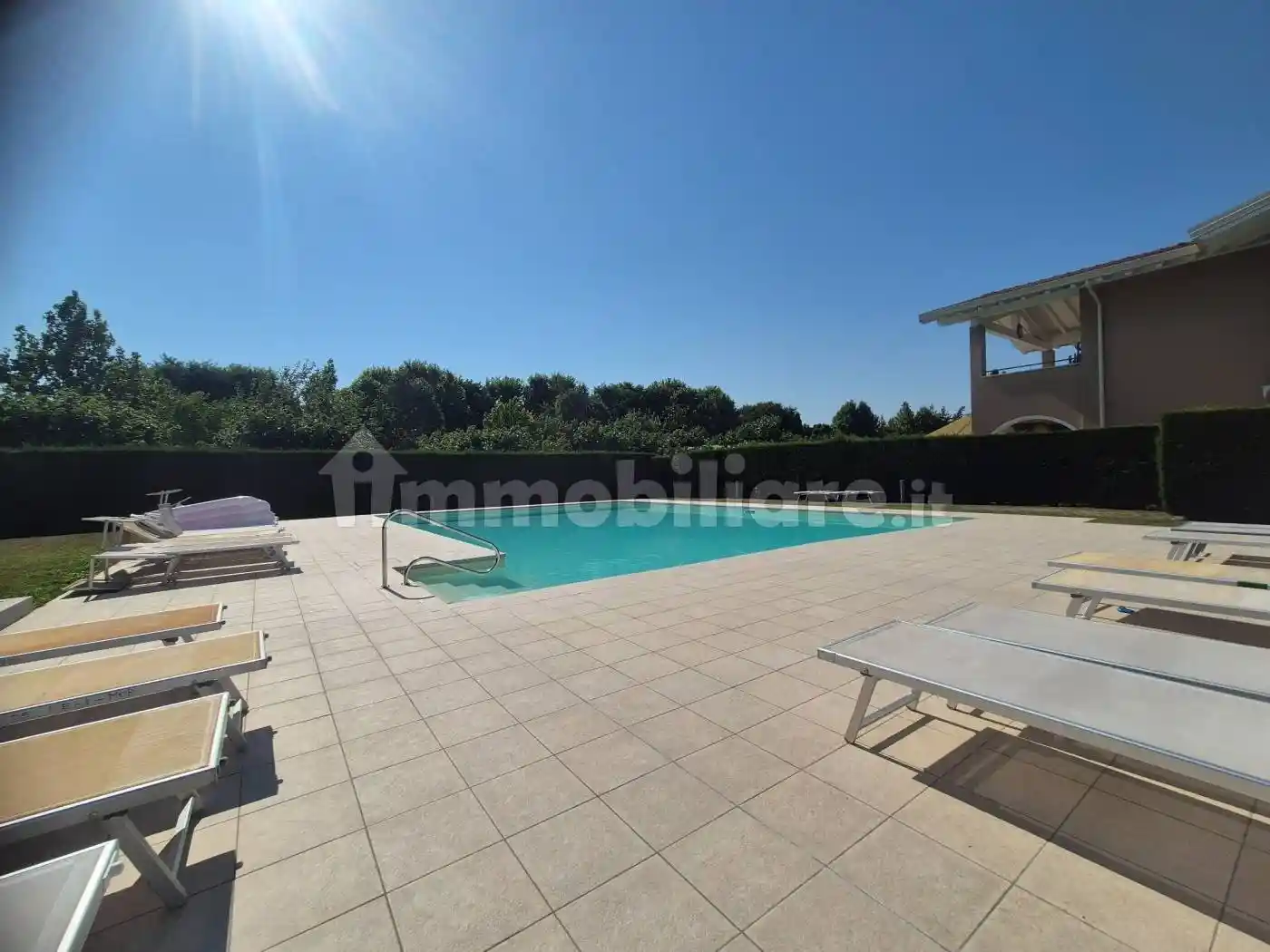 Appartamento in vendita a Padenghe sul Garda