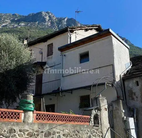 Rustico - Casale in vendita a Donnas