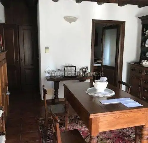 Appartamento in vendita a Issogne