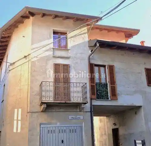 Appartamento in vendita a Varallo Pombia
