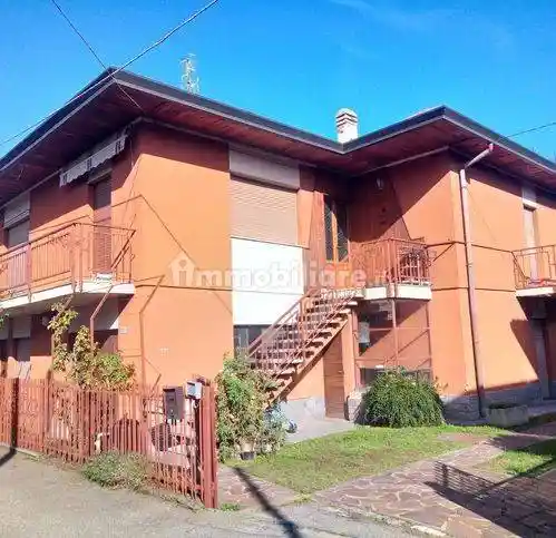 Villa in vendita a Castelletto Sopra Ticino