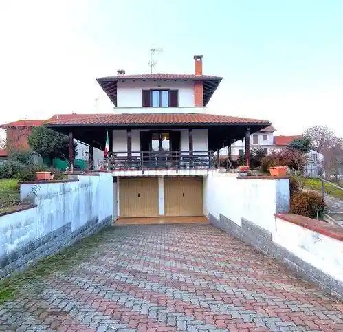 Villa in vendita a Borgo Ticino