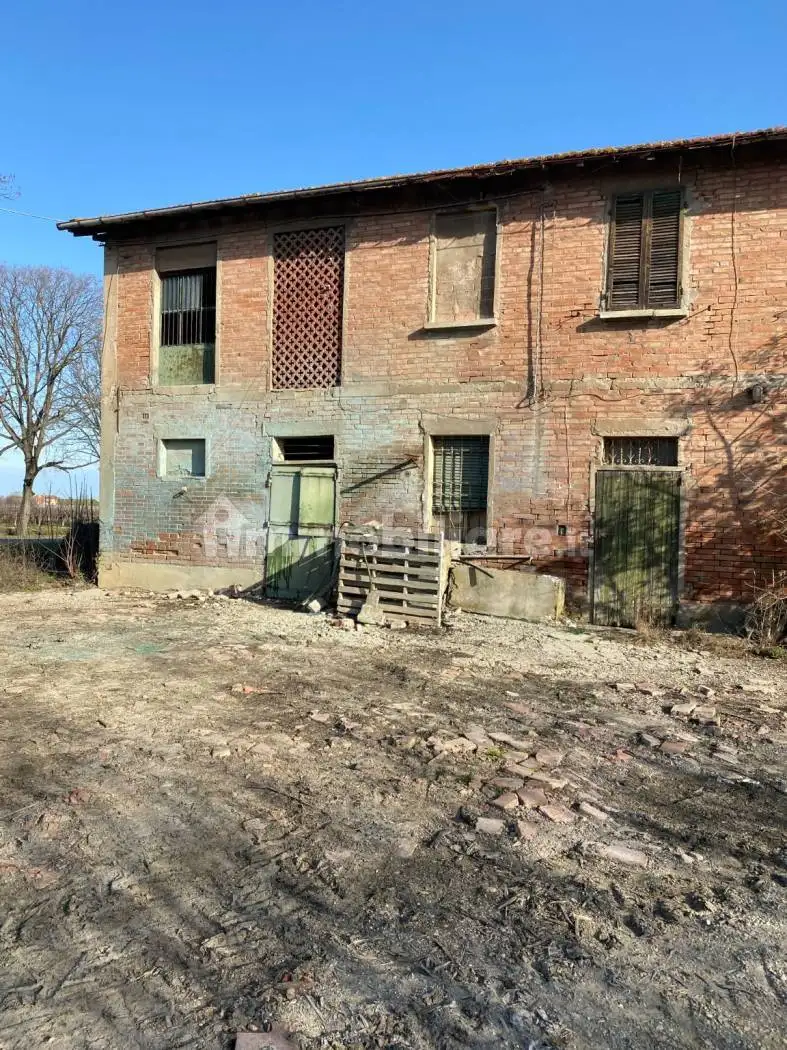Rustico - Casale in vendita a Imola