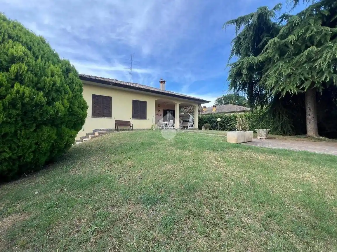 Villa in vendita a Fara Gera d'Adda