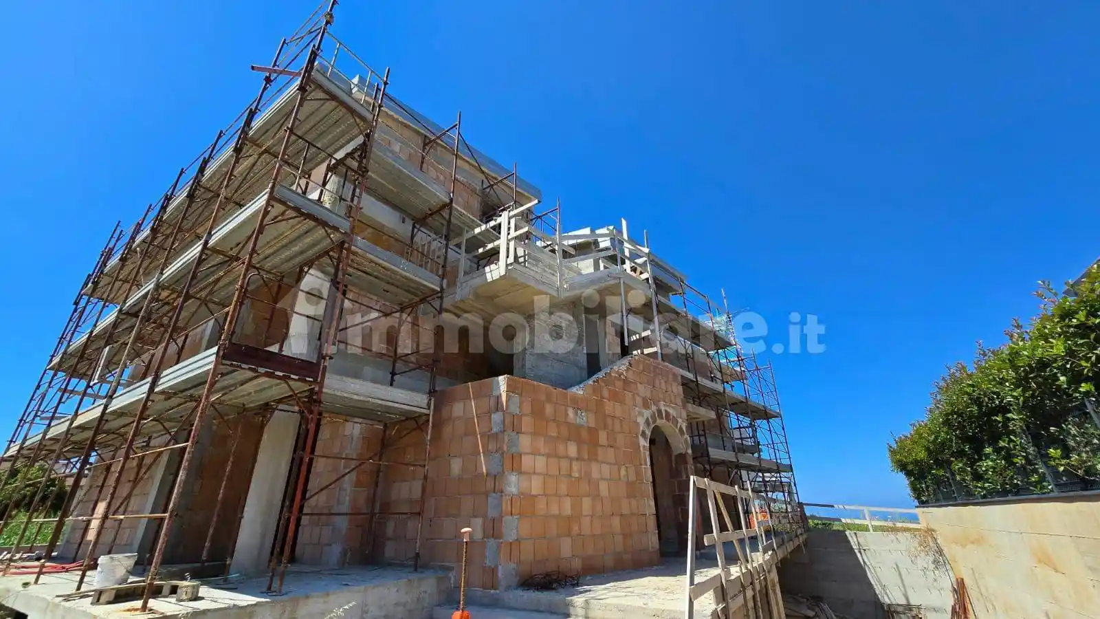 Palazzo - Edificio in Vendita - foto 2