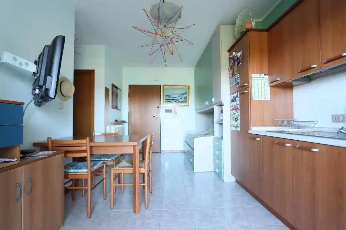 Bilocale via baracca 23, Centro, Alba Adriatica - foto 2