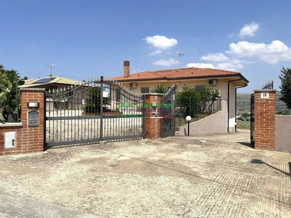 Villa in vendita a Modica