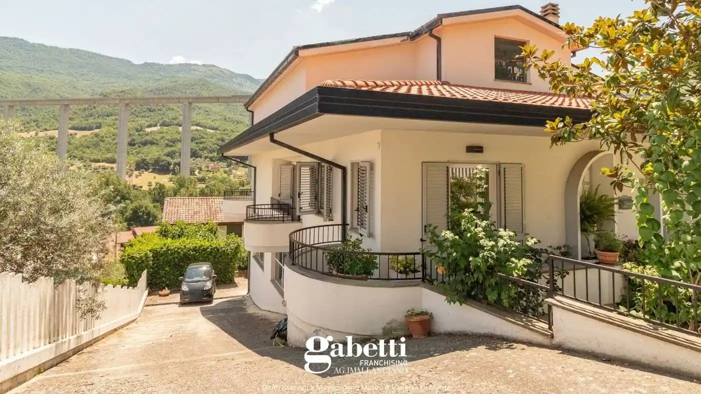 Villa bifamiliare via Scesa dei Mulini, 30, Villa Santa Maria - foto 2