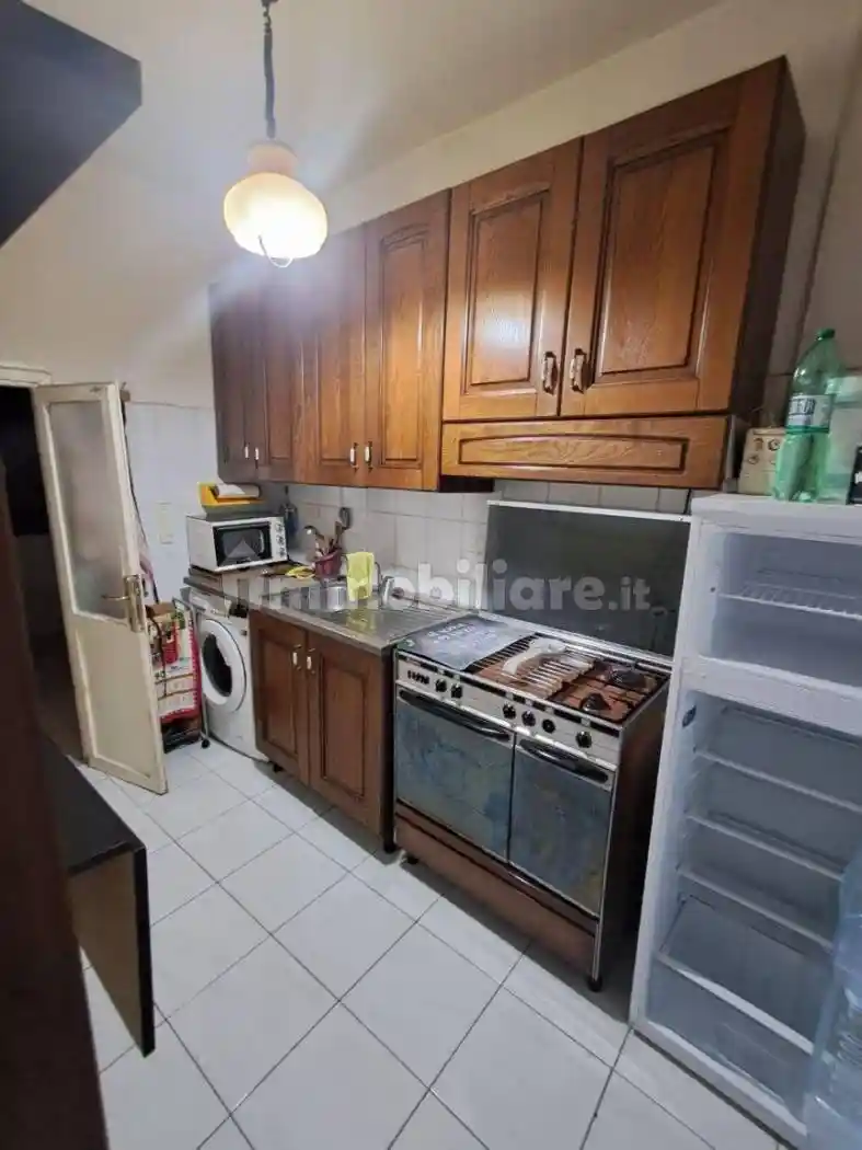 Palazzo - Edificio in vendita a Sutri