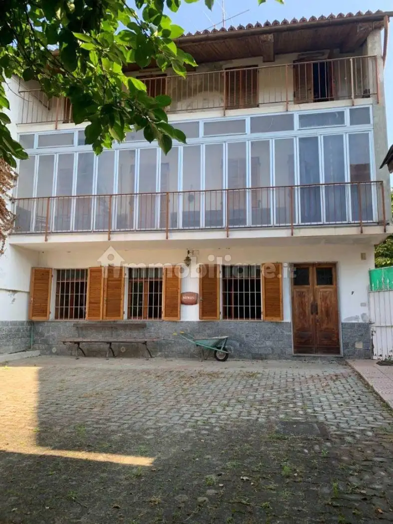 Casa indipendente in vendita a Azeglio