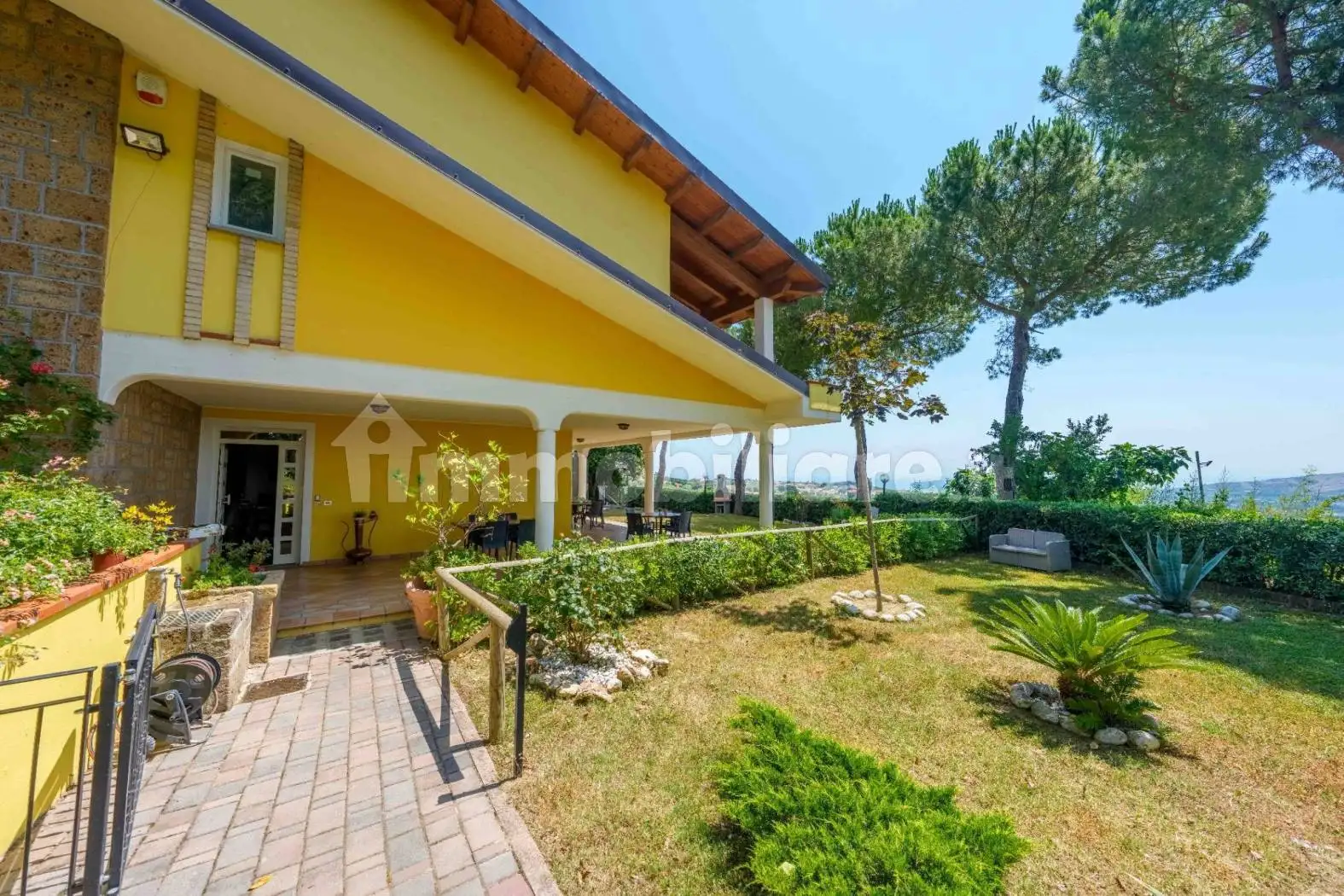 Rustico - Casale in vendita a Roseto degli Abruzzi