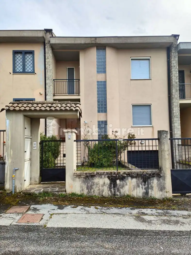 Villetta a schiera in vendita a Petrella Salto