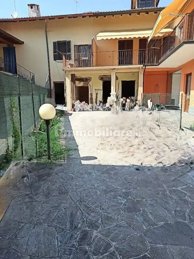 Appartamento in vendita a Boltiere