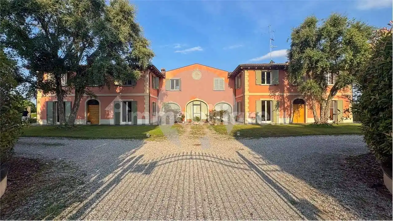 Villa in vendita a Reggio Emilia