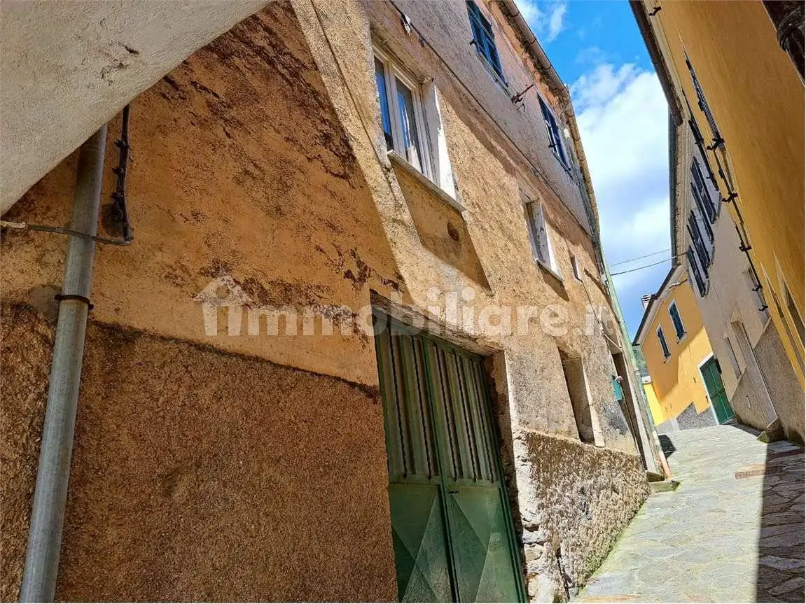 Appartamento in vendita a Arnasco