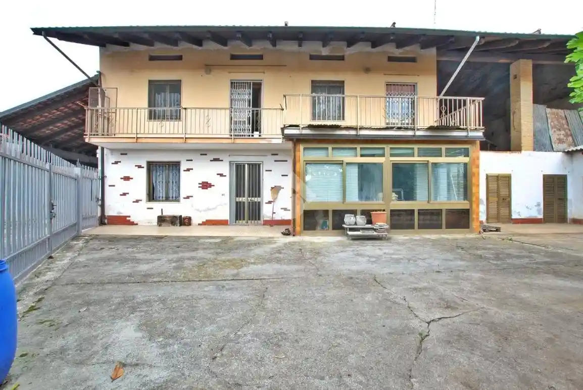 Casa indipendente in vendita a Borgo d'Ale