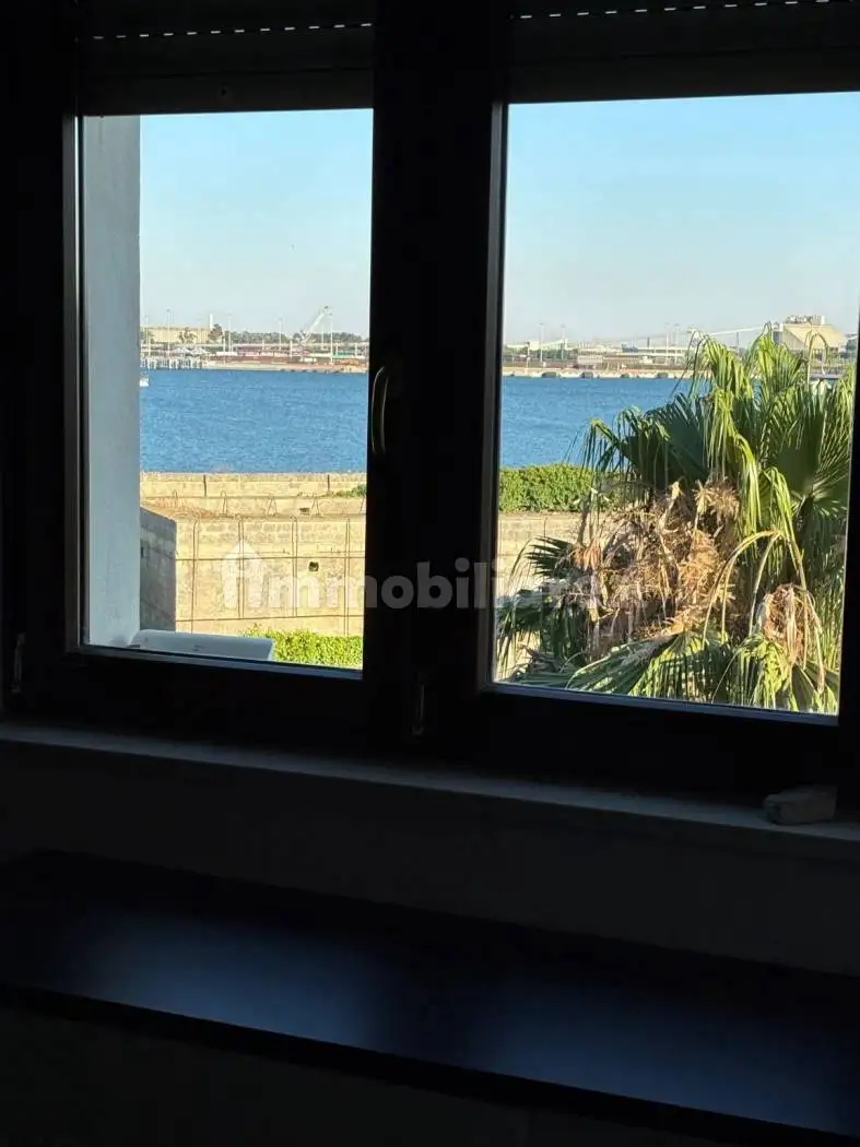 Appartamento in affitto a Brindisi