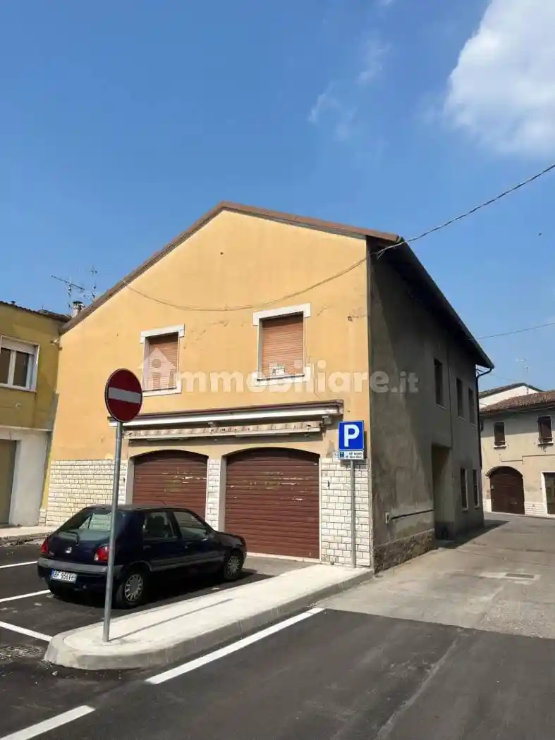 Palazzo - Edificio in vendita a Leno