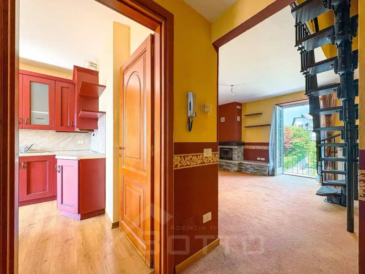 Quadrilocale viale luigi cadorna 44, Centro, Armeno - foto 5