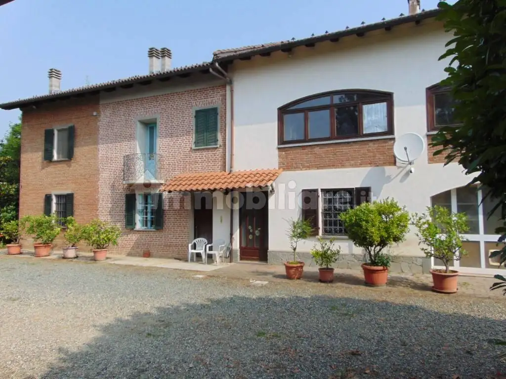 Rustico - Casale in vendita a Oviglio