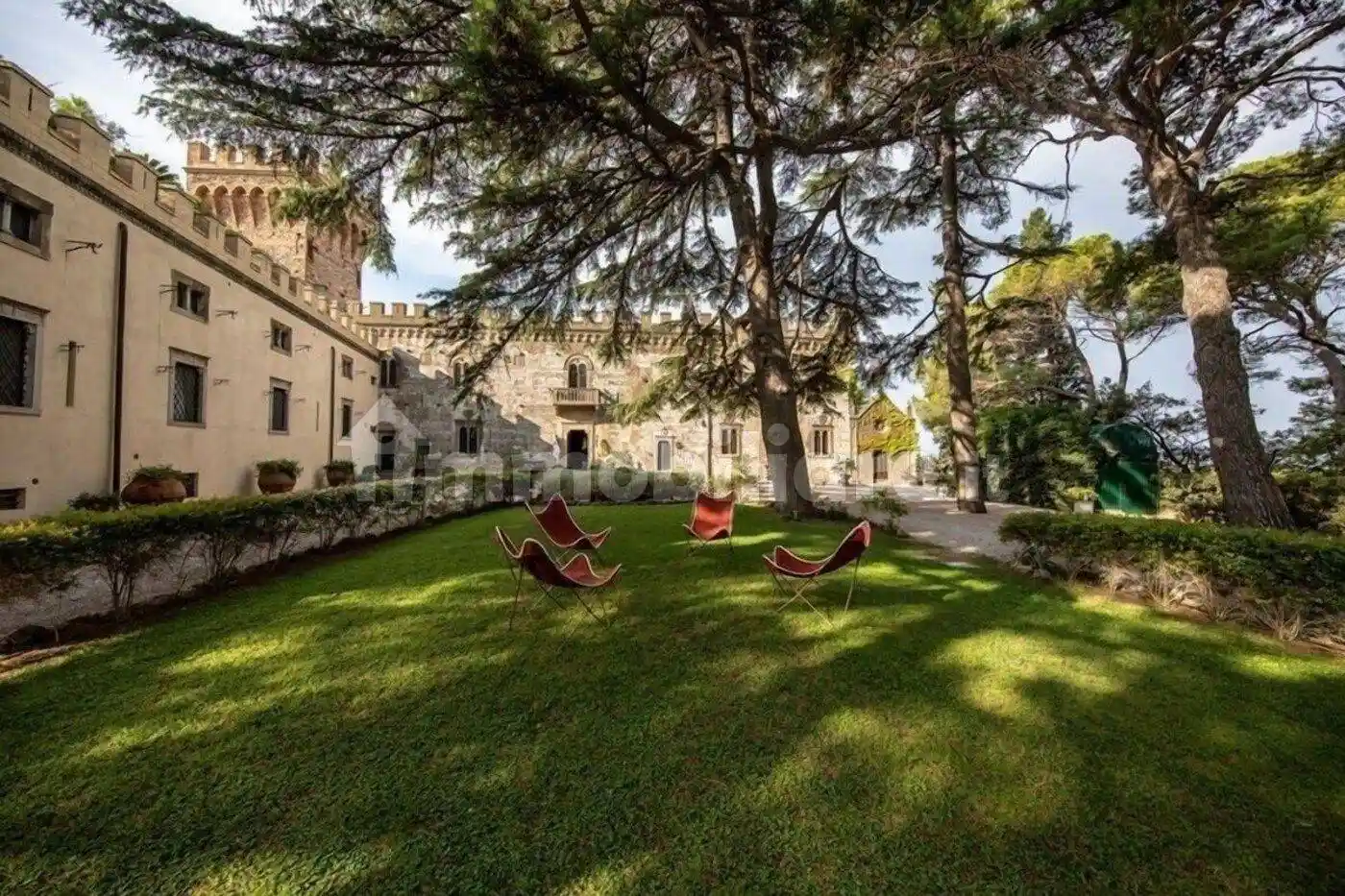 Palazzo - Edificio in vendita a San Vincenzo