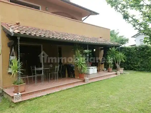Villa in vendita a Forte dei Marmi