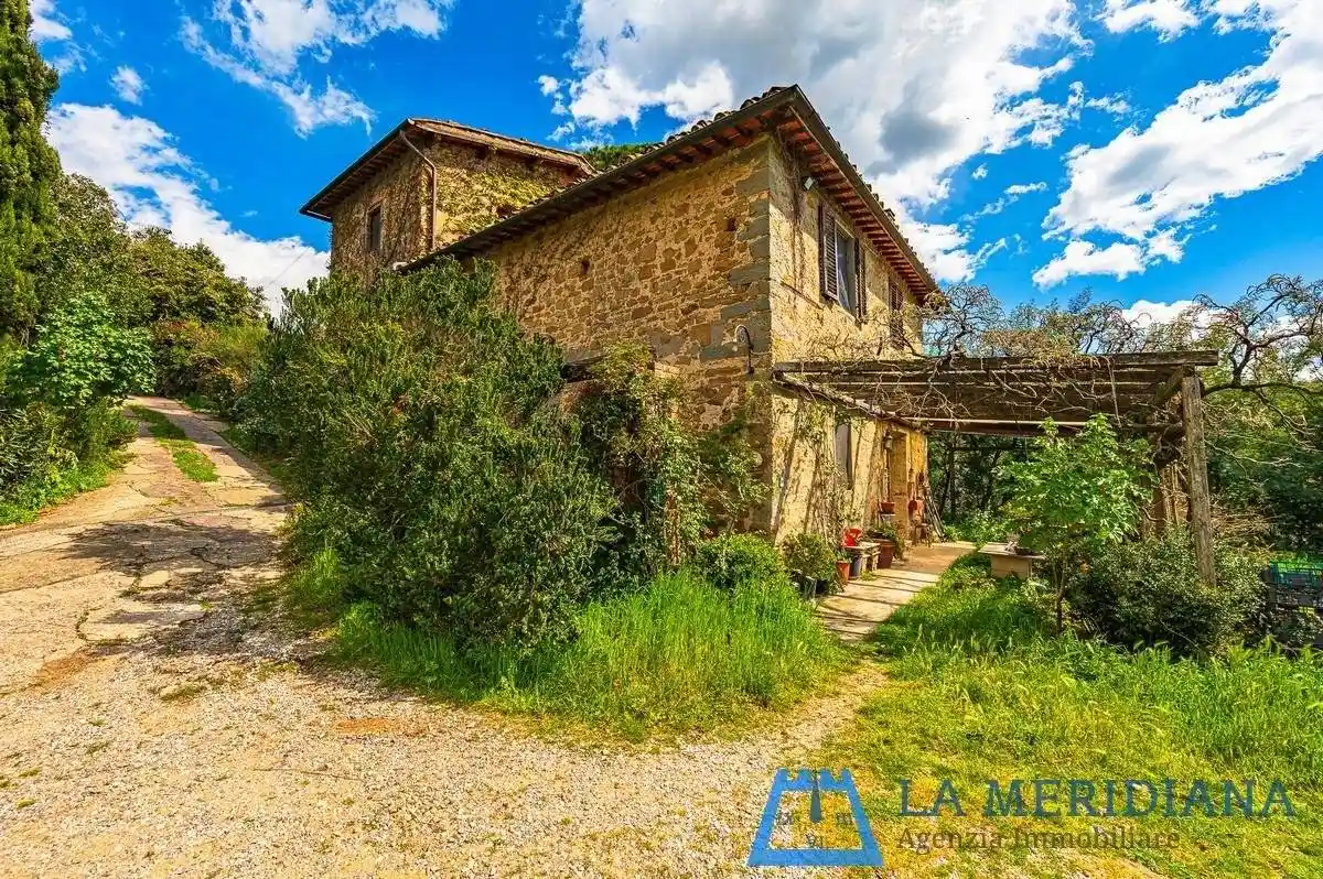 Rustico - Casale in vendita a Lamporecchio