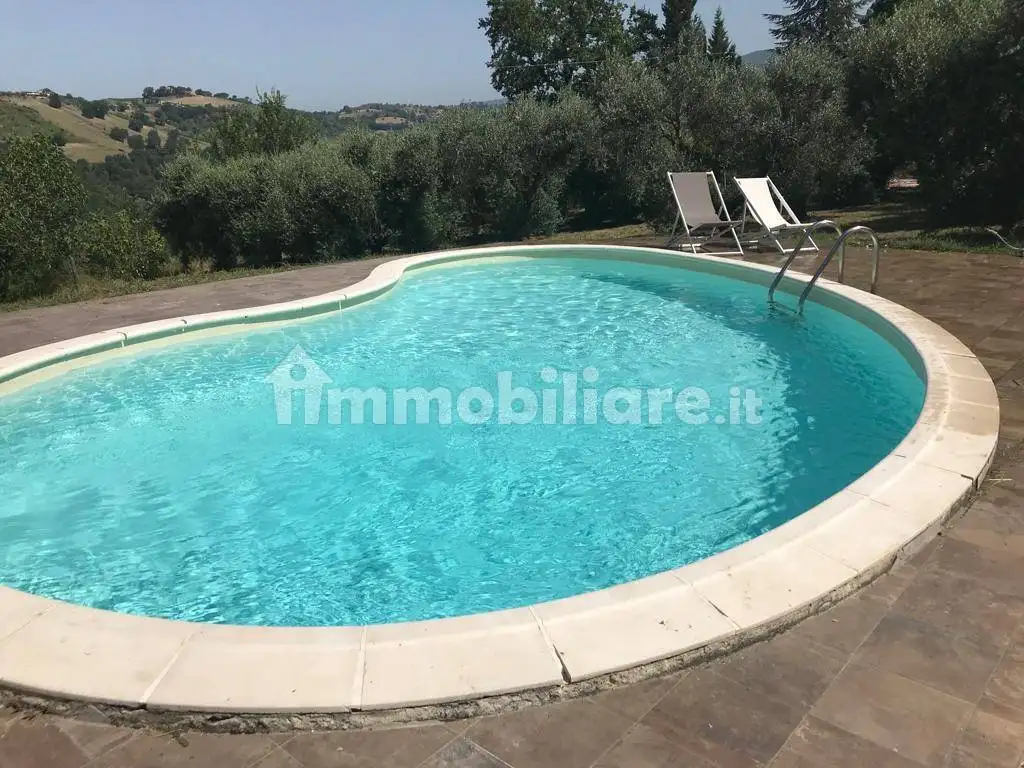 Villa in vendita a Montebuono