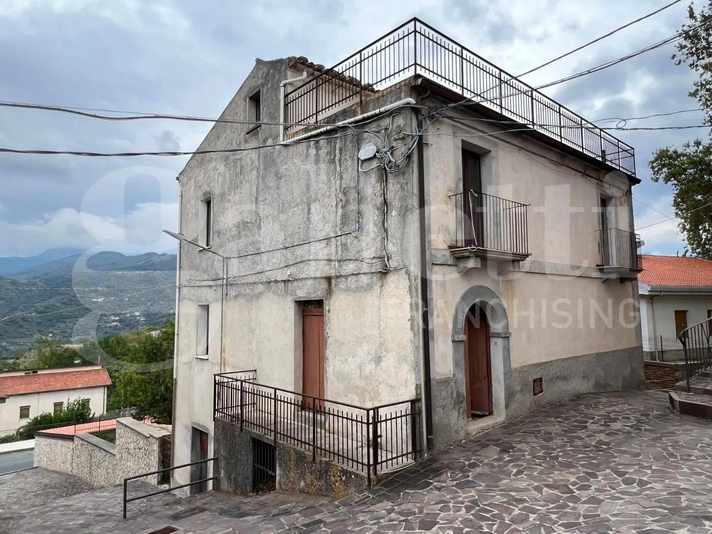 Casa indipendente in vendita a San Pietro in Amantea