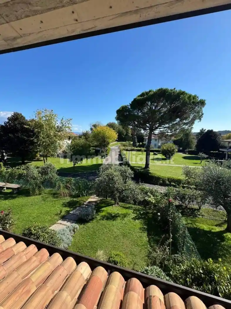 Villa in vendita a Padenghe sul Garda