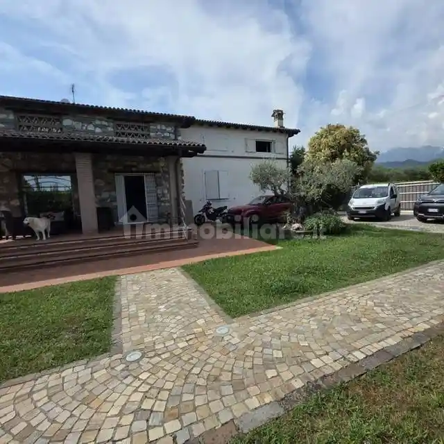 Villa in vendita a Pietrasanta