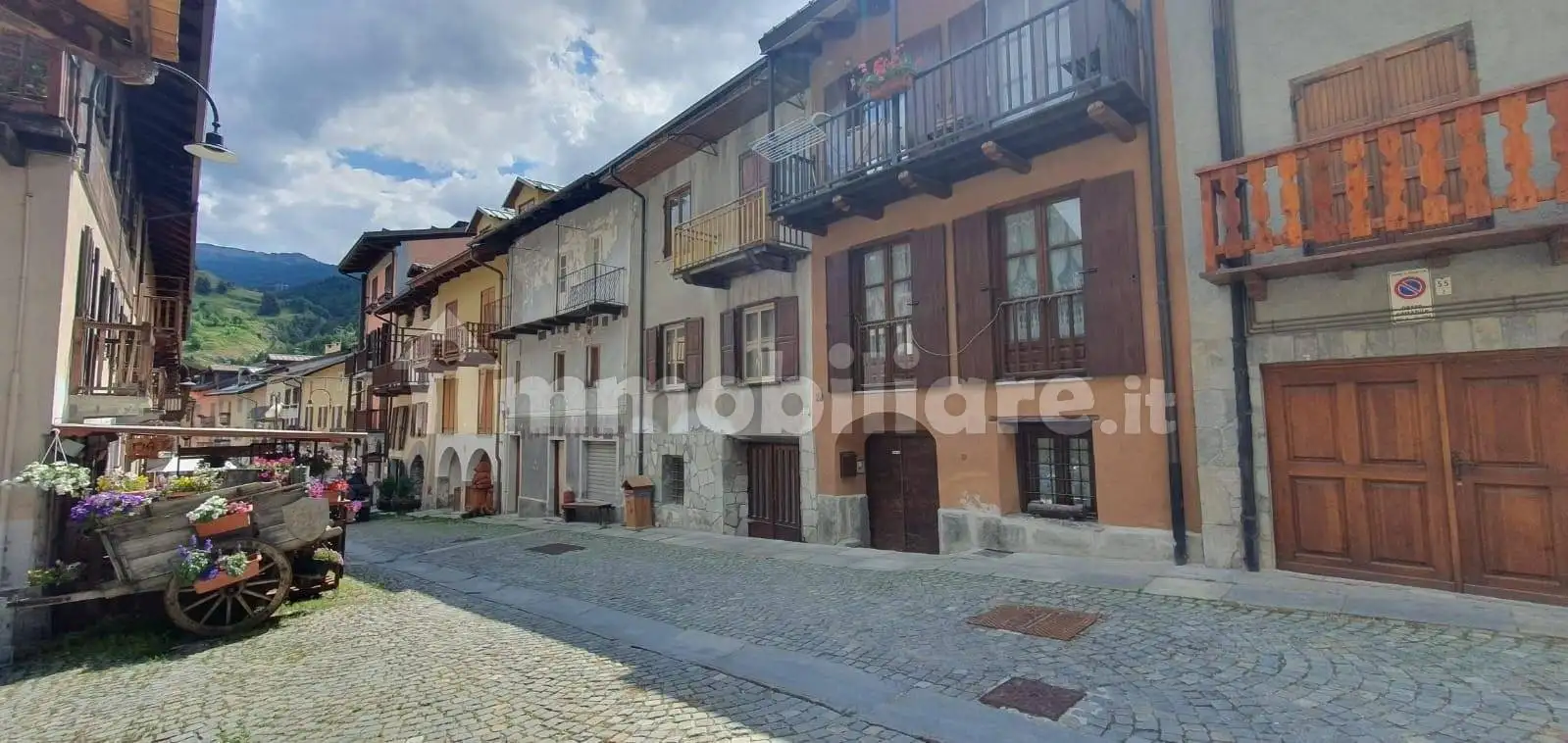 Bilocale via Roma, Centro, Cesana Torinese - foto 2