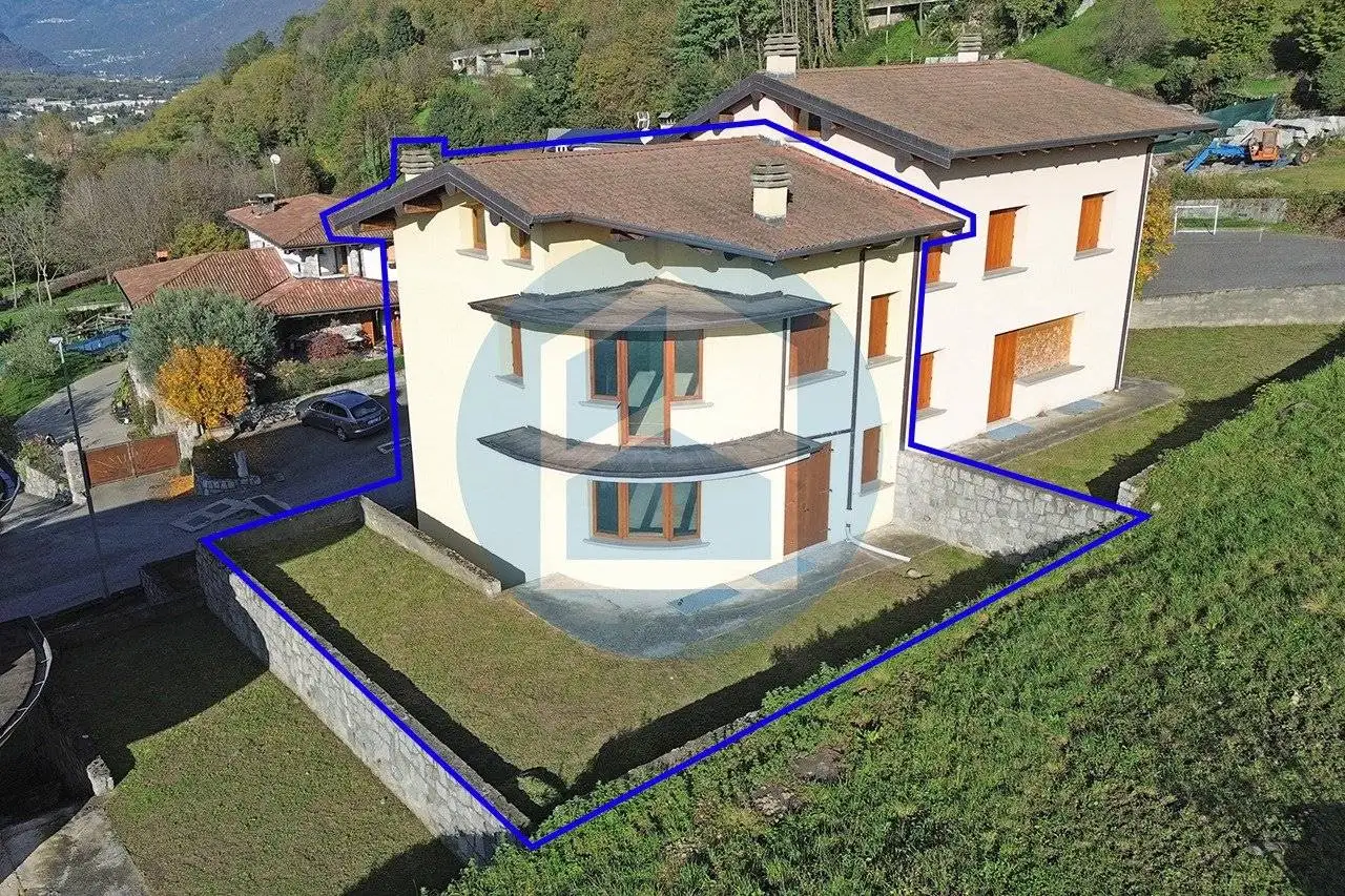 Villa in vendita a Niardo