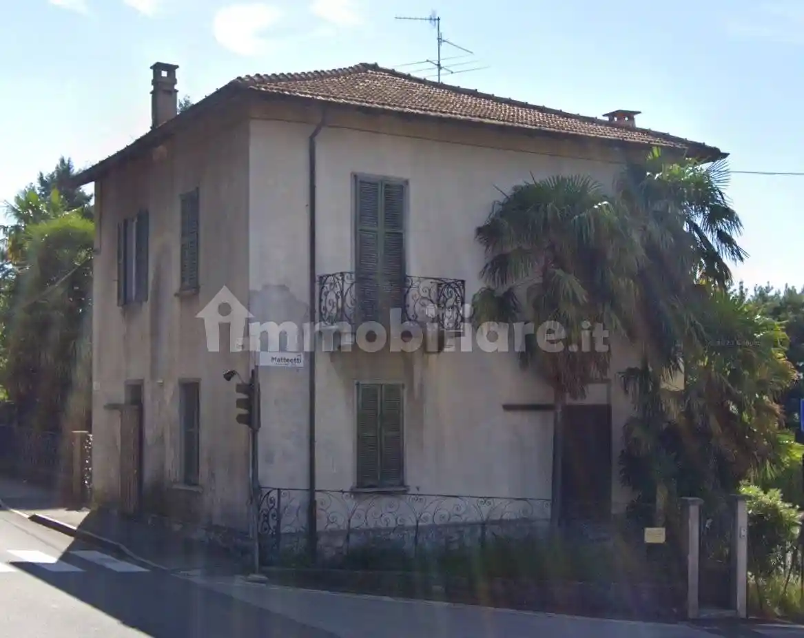 Villa in vendita a Barasso