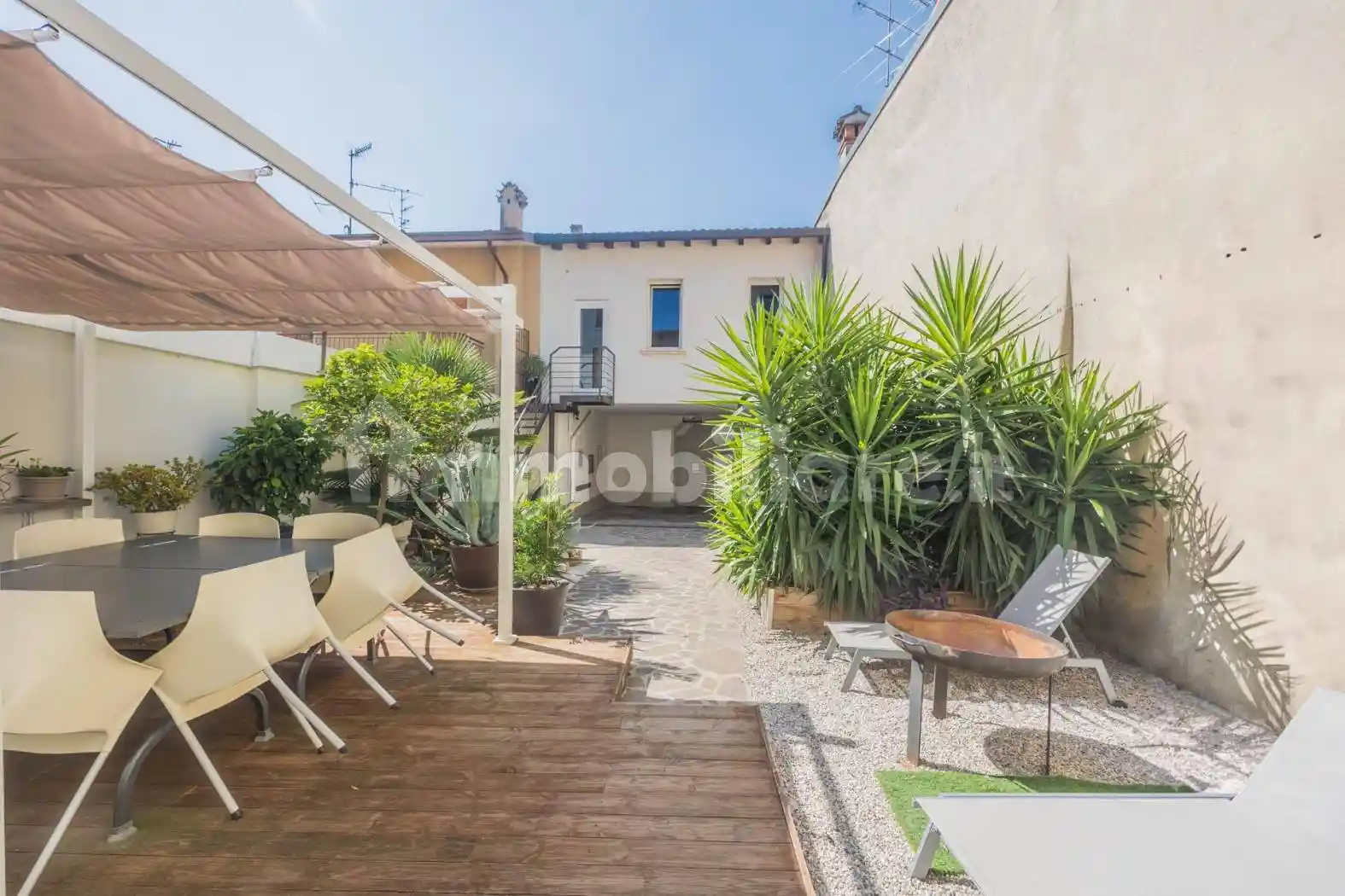 Villa in vendita a Lonato del Garda