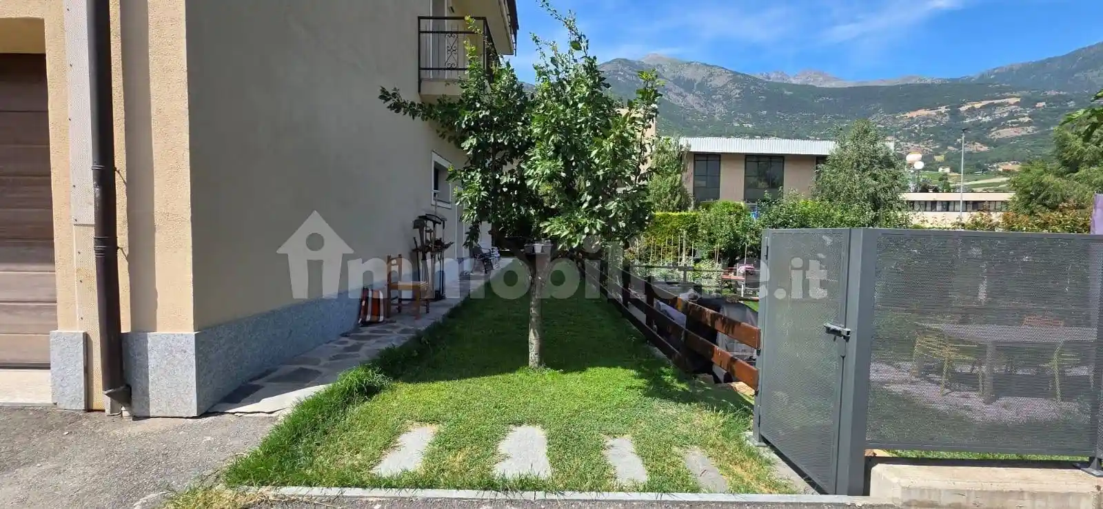 Trilocale Località Grande Charriere 64, Chef Lieu, Saint-Christophe - foto 4