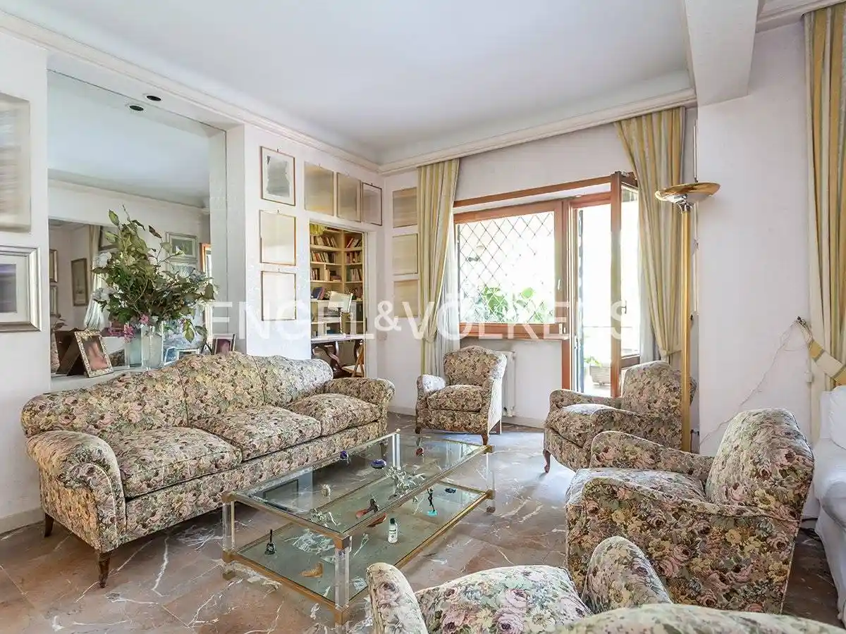 Appartamento in vendita a Roma